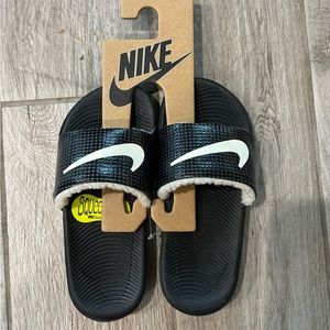 Nike soft sandals